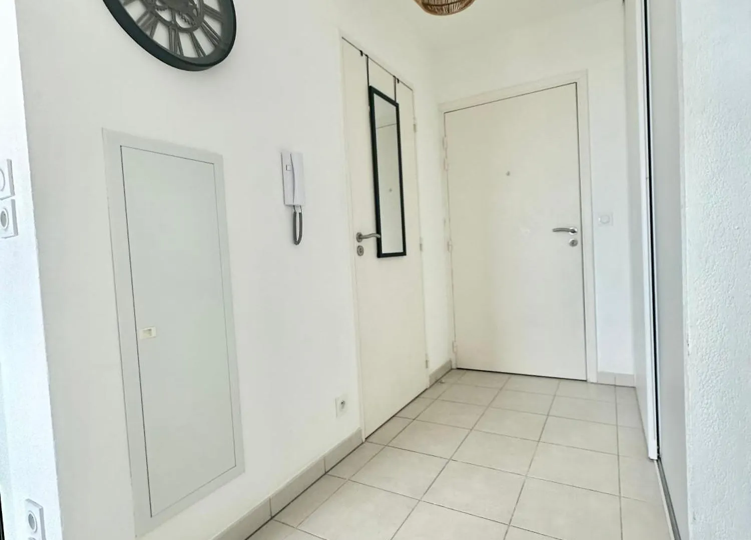 Cosy Studio Avec Parking Et Vue Feerique Niza Apartamento